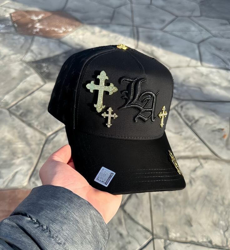 Caps