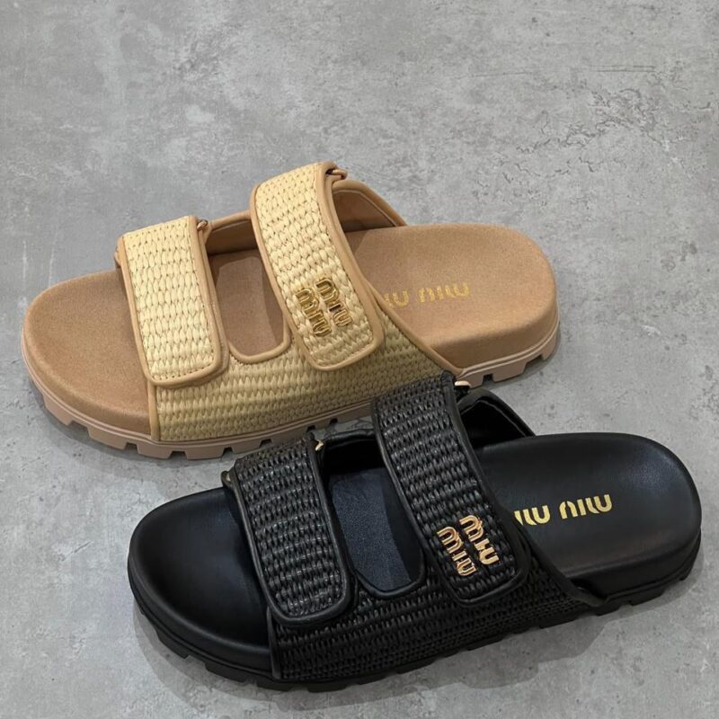 MIU MIU Sandals