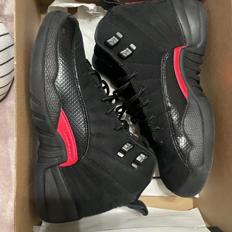 JORDAN 12 BLOODLINE