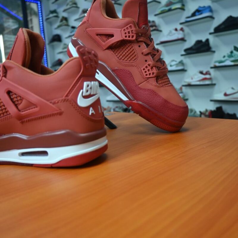 LADIES  JORDAN 4