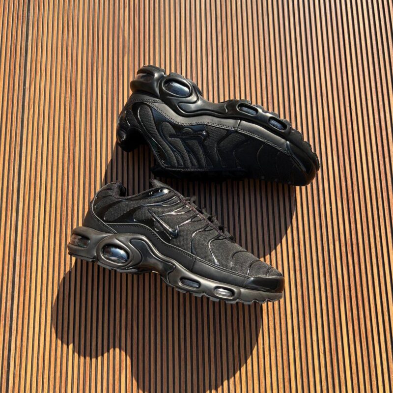Nike Air Max TN Cushioned Lifestyle Sneakers